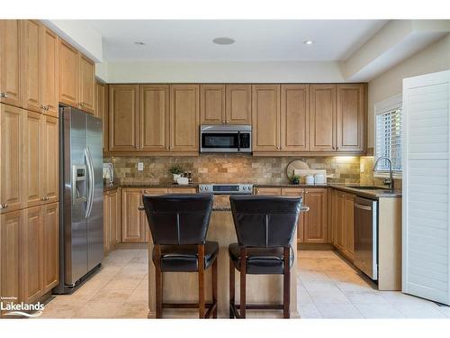 7 North Maple Street, Collingwood, ON - Indoor Photo Showing Kitchen