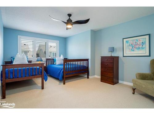 7 North Maple Street, Collingwood, ON - Indoor Photo Showing Bedroom