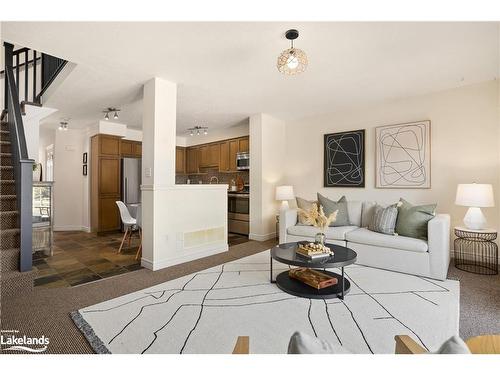 41 Silver Glen Boulevard, Collingwood, ON - Indoor Photo Showing Living Room