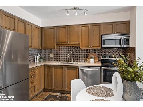 41 Silver Glen Boulevard, Collingwood, ON - Indoor Photo Showing Kitchen With Stainless Steel Kitchen