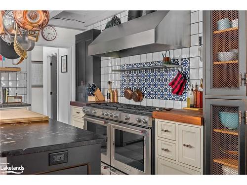 1095 Williamsport Road, Huntsville, ON - Indoor Photo Showing Kitchen