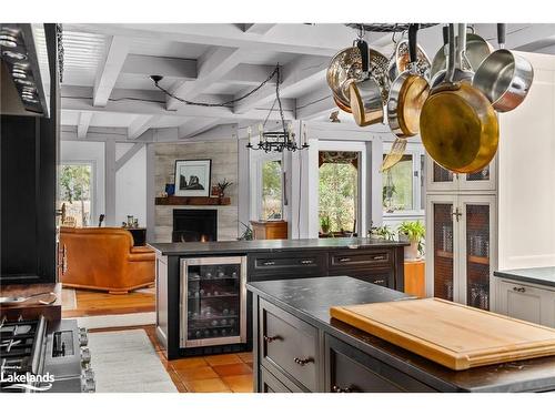 1095 Williamsport Road, Huntsville, ON - Indoor Photo Showing Kitchen