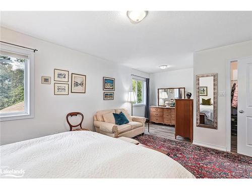 34 Williams Street, Collingwood, ON - Indoor Photo Showing Bedroom