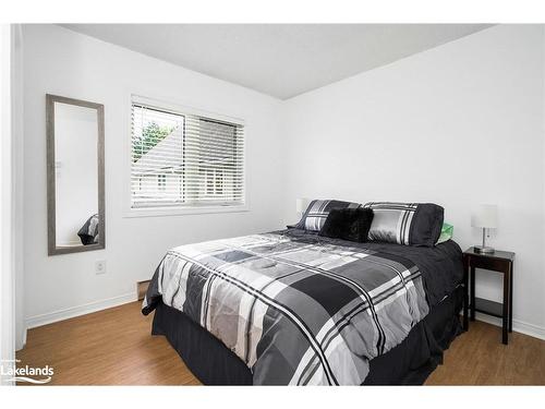 95-18 Ramblings Way, Collingwood, ON - Indoor Photo Showing Bedroom