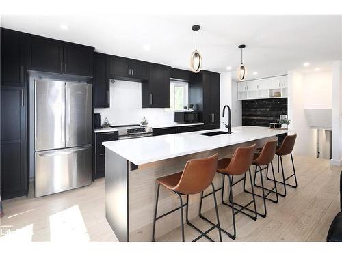 44 Parker Street W, Meaford, ON - Indoor Photo Showing Kitchen With Upgraded Kitchen