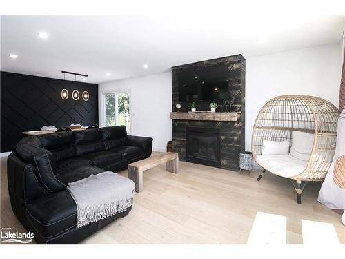 44 Parker Street W, Meaford, ON - Indoor Photo Showing Living Room With Fireplace