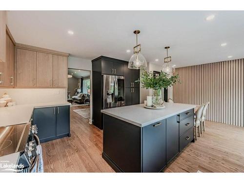 2038 15 Sideroad, Milton, ON - Indoor Photo Showing Kitchen