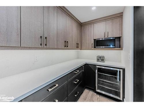 2038 15 Sideroad, Milton, ON - Indoor Photo Showing Kitchen