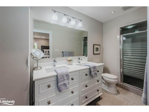 2038 15 Sideroad, Milton, ON - Indoor Photo Showing Bathroom