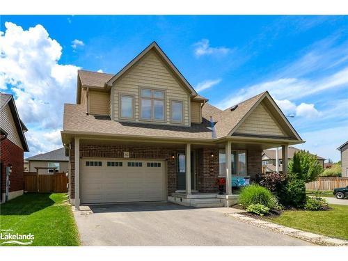 16 Portland Street, Collingwood, ON - Outdoor With Facade