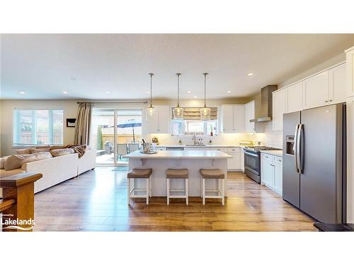 16 Portland Street, Collingwood, ON - Indoor Photo Showing Kitchen With Upgraded Kitchen