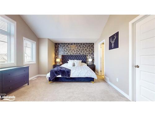 16 Portland Street, Collingwood, ON - Indoor Photo Showing Bedroom