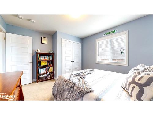 16 Portland Street, Collingwood, ON - Indoor Photo Showing Bedroom