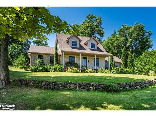 7 Andrew Court, Wasaga Beach, ON - Outdoor With Deck Patio Veranda With Facade