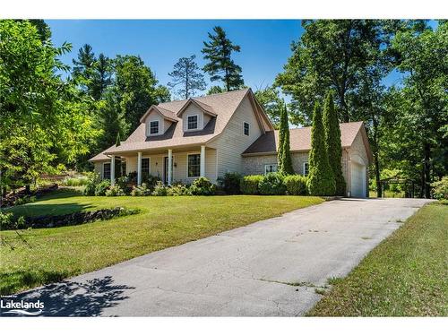 7 Andrew Court, Wasaga Beach, ON - Outdoor With Facade