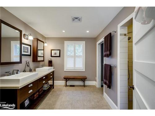 230 Ecclestone Drive, Bracebridge, ON - Indoor Photo Showing Bathroom