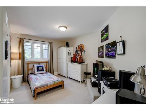 230 Ecclestone Drive, Bracebridge, ON - Indoor Photo Showing Bedroom