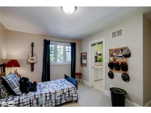 230 Ecclestone Drive, Bracebridge, ON - Indoor Photo Showing Bedroom