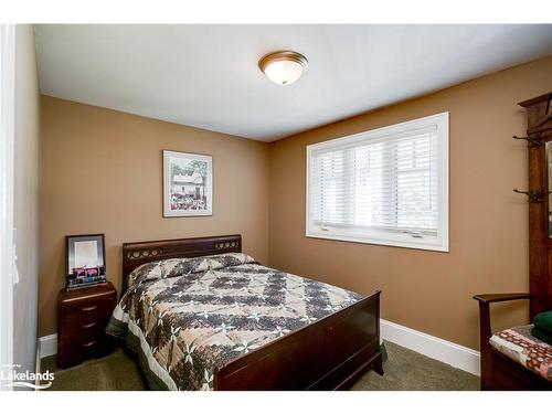 230 Ecclestone Drive, Bracebridge, ON - Indoor Photo Showing Bedroom