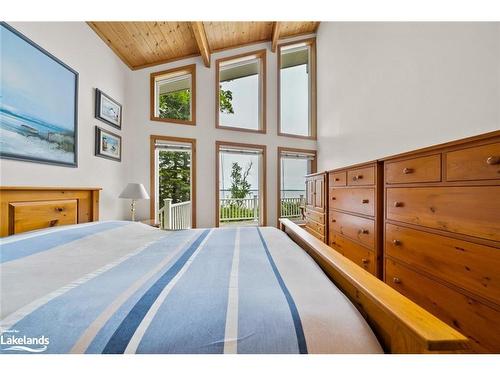 53 Sandy Island, Parry Sound, ON - Indoor Photo Showing Bedroom