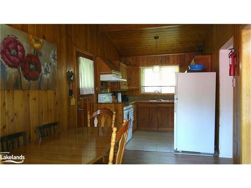 69 Albert Avenue, Tiny, ON - Indoor Photo Showing Dining Room