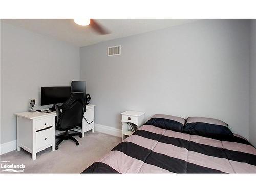 29 Garbutt Crescent, Collingwood, ON - Indoor Photo Showing Bedroom