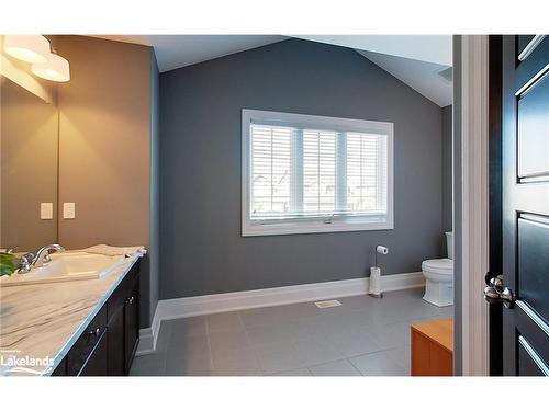 29 Garbutt Crescent, Collingwood, ON - Indoor Photo Showing Bathroom