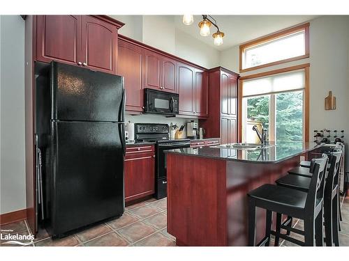 7-104 Farm Gate Road, The Blue Mountains, ON - Indoor Photo Showing Kitchen