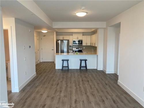 213-4 Kimberly Lane, Collingwood, ON - Indoor Photo Showing Kitchen