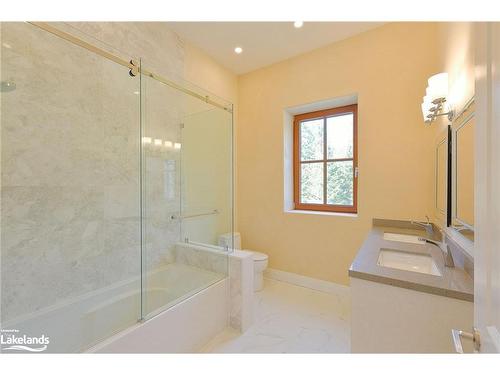 800 Rye Road, Lount, ON - Indoor Photo Showing Bathroom