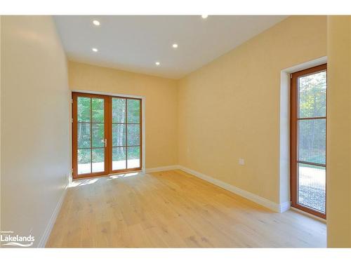 800 Rye Road, Lount, ON - Indoor Photo Showing Other Room