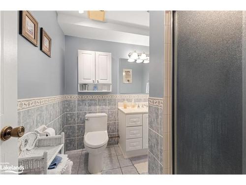 969 Dominion Avenue, Midland, ON - Indoor Photo Showing Bathroom