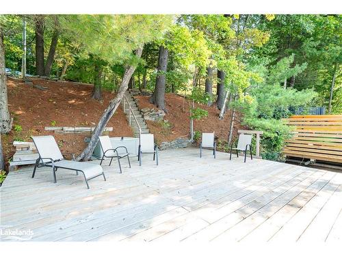 1537 Fox Point Road, Lake Of Bays (Twp), ON - Outdoor With Deck Patio Veranda