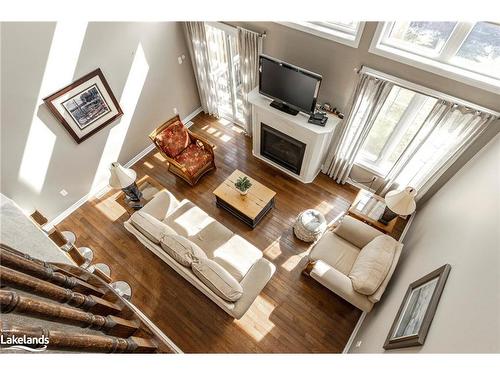 21 Riverwalk Place, Midland, ON - Indoor Photo Showing Living Room With Fireplace