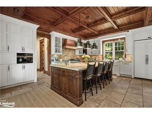 1074 Tally Ho Winter Park Road, Lake Of Bays, ON - Indoor Photo Showing Other Room