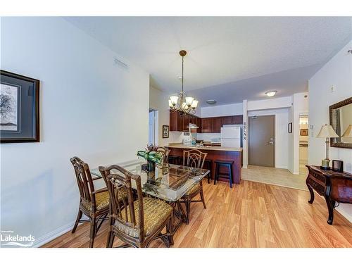 113-16 Westbury Road, Wasaga Beach, ON - Indoor Photo Showing Dining Room