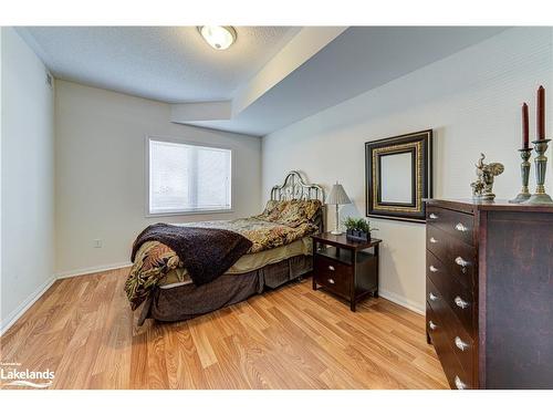 113-16 Westbury Road, Wasaga Beach, ON - Indoor Photo Showing Bedroom