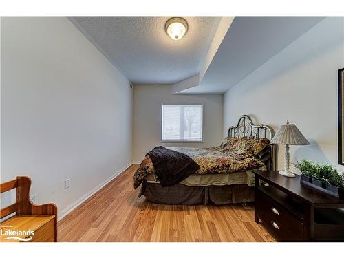 113-16 Westbury Road, Wasaga Beach, ON - Indoor Photo Showing Bedroom