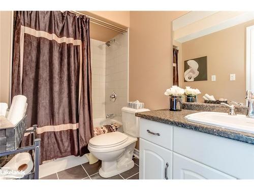 4-209707 26 Highway, The Blue Mountains, ON - Indoor Photo Showing Bathroom