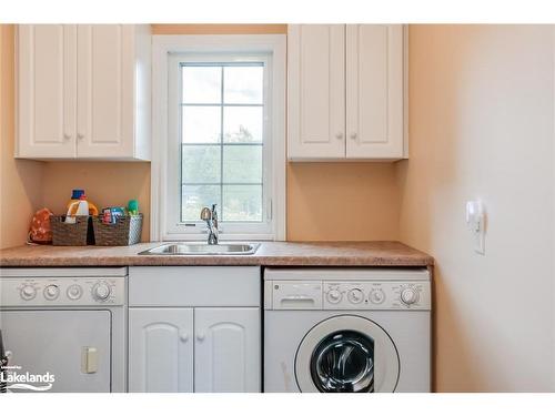 4-209707 26 Highway, The Blue Mountains, ON - Indoor Photo Showing Laundry Room