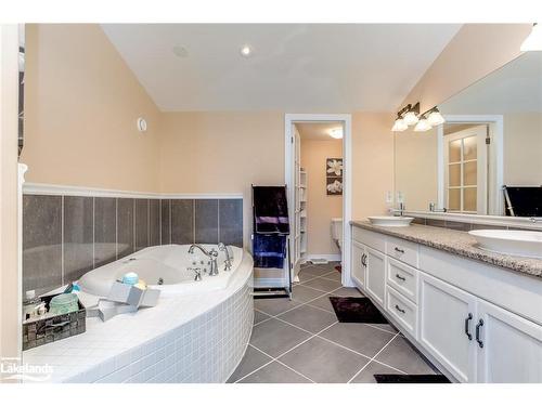 4-209707 26 Highway, The Blue Mountains, ON - Indoor Photo Showing Bathroom