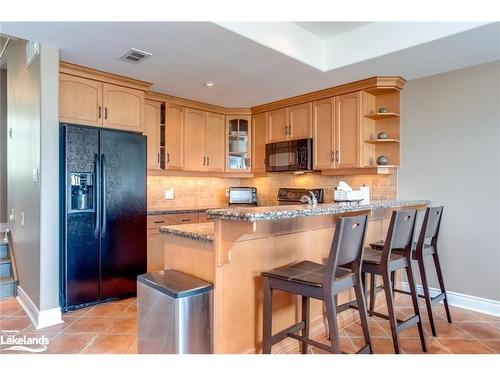 4-209707 26 Highway, The Blue Mountains, ON - Indoor Photo Showing Kitchen