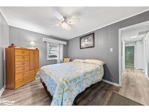 188 Sixth Street, Midland, ON - Indoor Photo Showing Bedroom