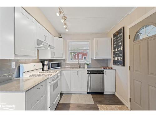 1658 Peninsula Point Road, Severn Twp, ON - Indoor Photo Showing Kitchen