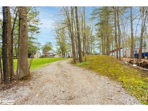 1658 Peninsula Point Road, Severn Twp, ON - Outdoor