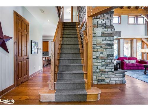 106 Manitou Court, The Blue Mountains, ON - Indoor Photo Showing Other Room