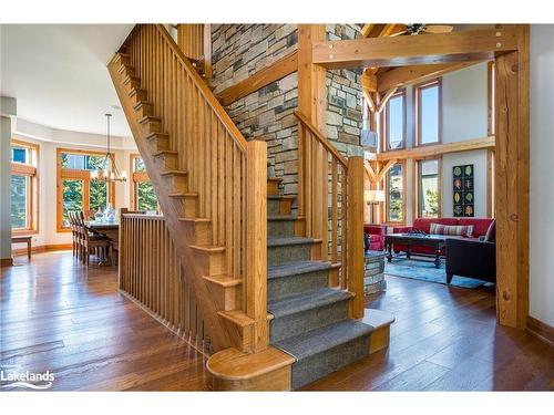 106 Manitou Court, The Blue Mountains, ON - Indoor Photo Showing Other Room