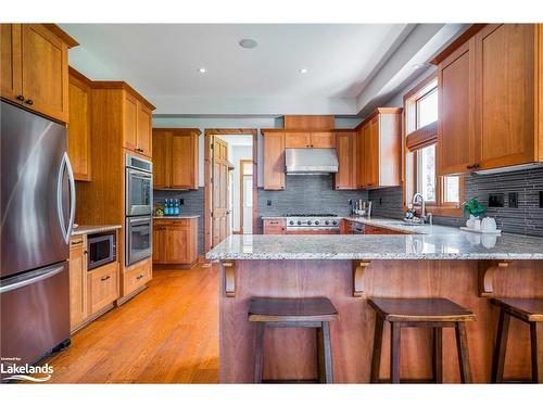 106 Manitou Court, The Blue Mountains, ON - Indoor Photo Showing Kitchen