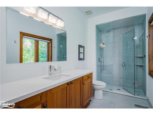 106 Manitou Court, The Blue Mountains, ON - Indoor Photo Showing Bathroom