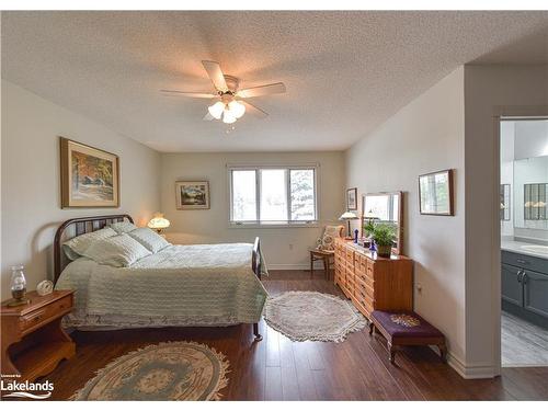 101-10 Museum Drive, Orillia, ON - Indoor Photo Showing Bedroom